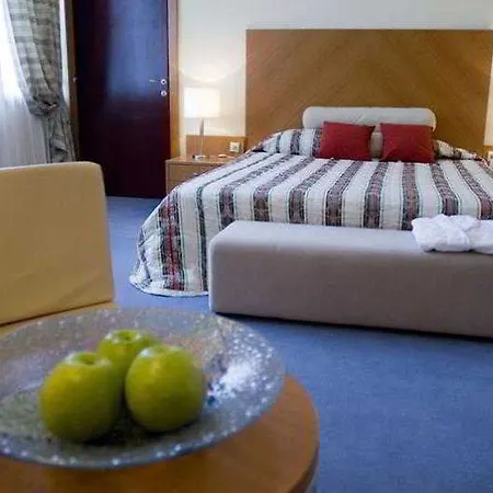 Tcc Plaza 5* Skopje