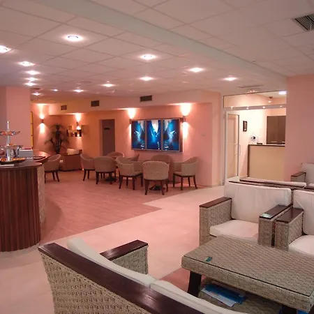 Tcc Plaza Hotel 5*