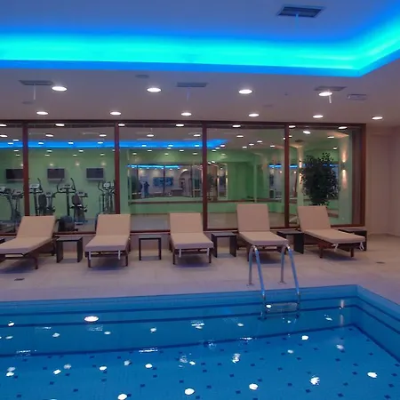Tcc Plaza 5*